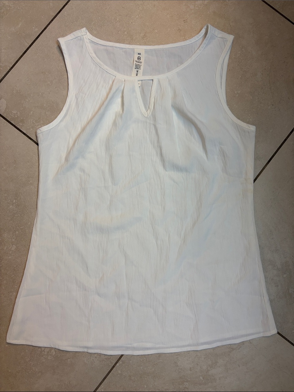 Women's White Sleeveless Keyhole Tank Top